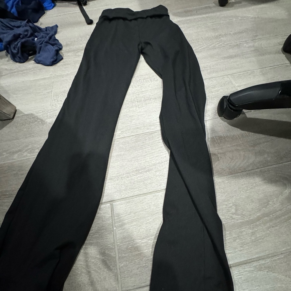 Black leggings